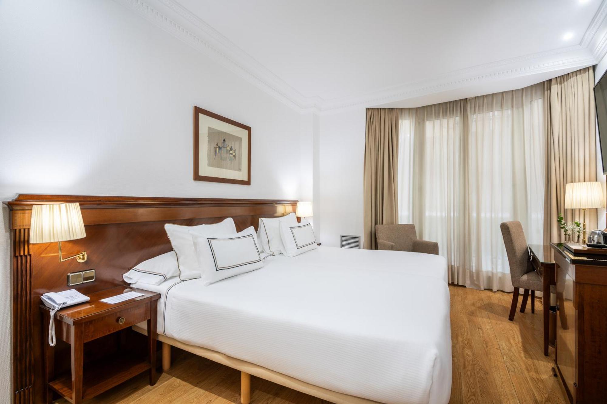 เมเลีย พลาซา บาเลนเซีย Hotel ภายนอก รูปภาพ