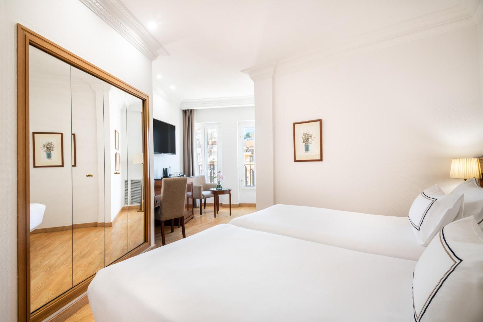 เมเลีย พลาซา บาเลนเซีย Hotel ภายนอก รูปภาพ