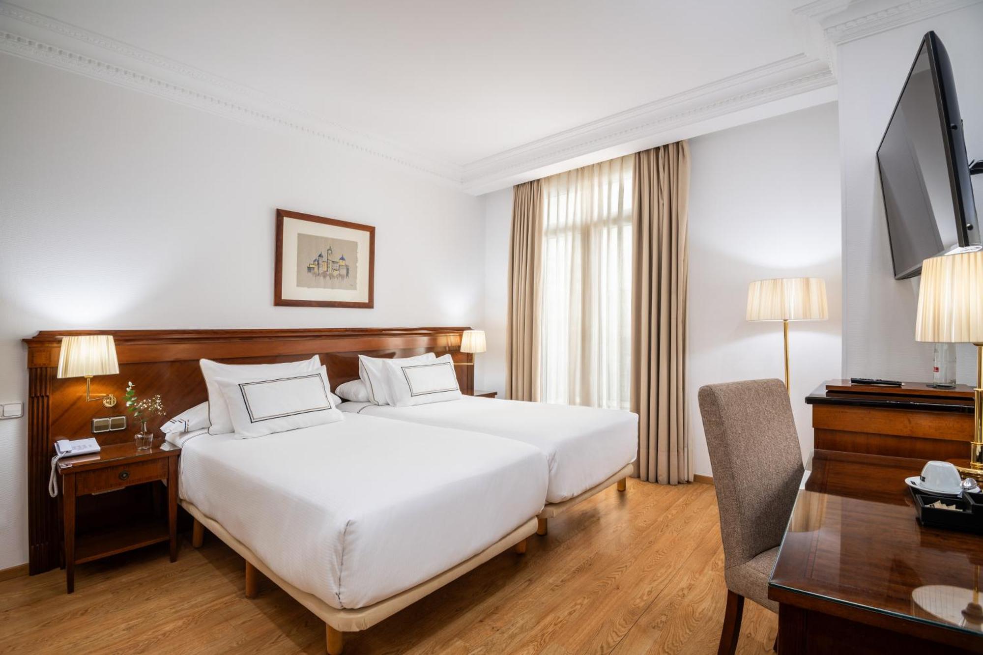 เมเลีย พลาซา บาเลนเซีย Hotel ภายนอก รูปภาพ